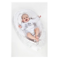 Luksusowe gniazdko z kołderką dla niemowlaka New Baby z Minki Serduszko białe
