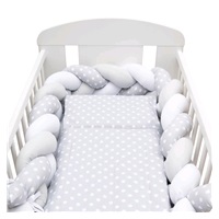 Ochraniacz do łóżeczka warkocz New Baby Groszek szaro-biały