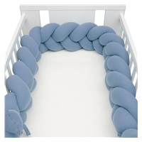 Ochraniacz do łóżeczka warkocz muślinowy New Baby niebieski
