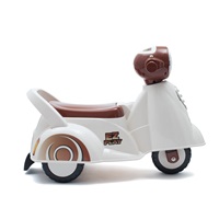 DRUGA JAKOŚĆ Dziecięcy jeździk z dźwiękiem Baby Mix Scooter biały