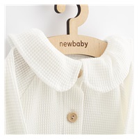 Niemowlęcy kaftanik zapinany na guziki New Baby Luxury clothing Laura biały