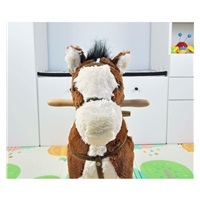Konik na biegunach z melodią Milly Mally Łatek dark-brown