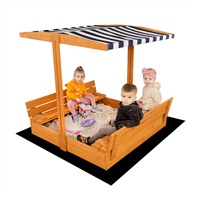Piaskownica drewniana z ławeczkami i daszkiem zamykana Baby Mix 120x120 cm niebiesko biała