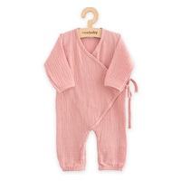 Niemowlęcy muślinowy pajac New Baby pink