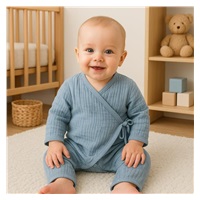 Niemowlęcy muślinowy pajac New Baby blue