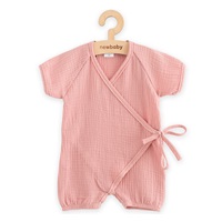 Niemowlęcy letni muślinowy pajac New Baby pink