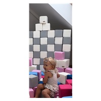 Zestaw 45 klocków piankowych Piramida pink white grey