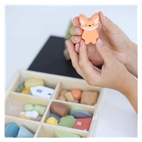 Drewniany zestaw Montessori 40 figurek Las