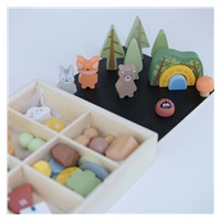 Drewniany zestaw Montessori 40 figurek Las